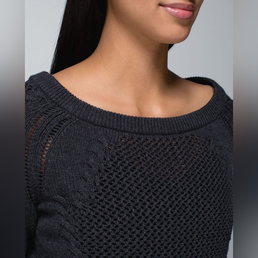 LULULEMON Be Present Pullover Heathered Black Cropped Sweater Size 8 - Picture 6 of 14